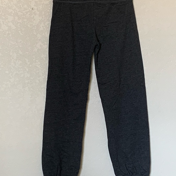 Love sweatpants - Picture 2 of 2